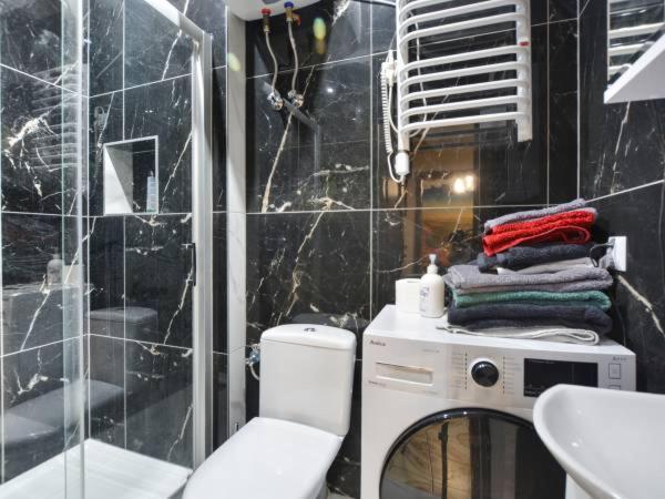Apartament Folkowy Wujek Pod Gromadzyniem Устрики-Долішні Екстер'єр фото